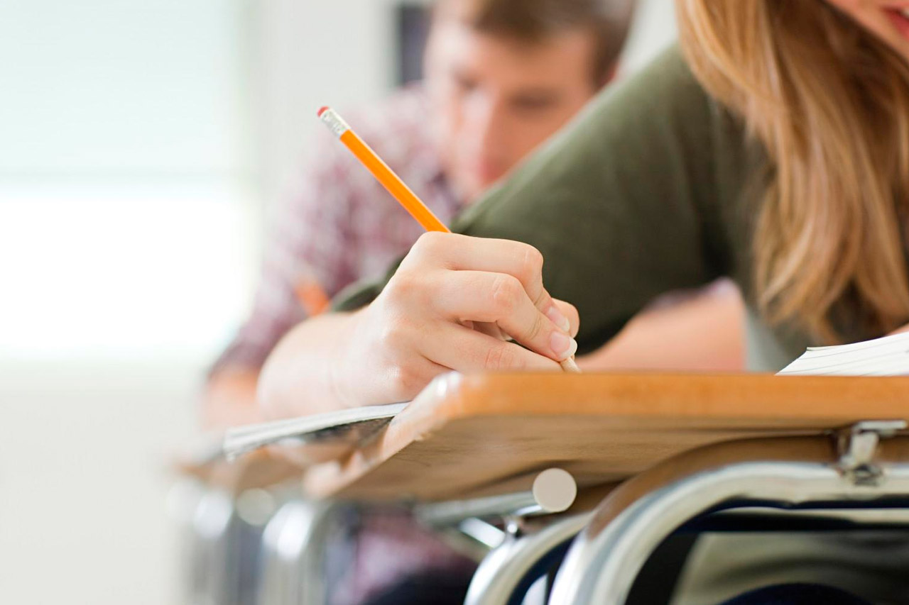 ¿Con cuántas asignaturas se repite 2º de Bachillerato en 2025?