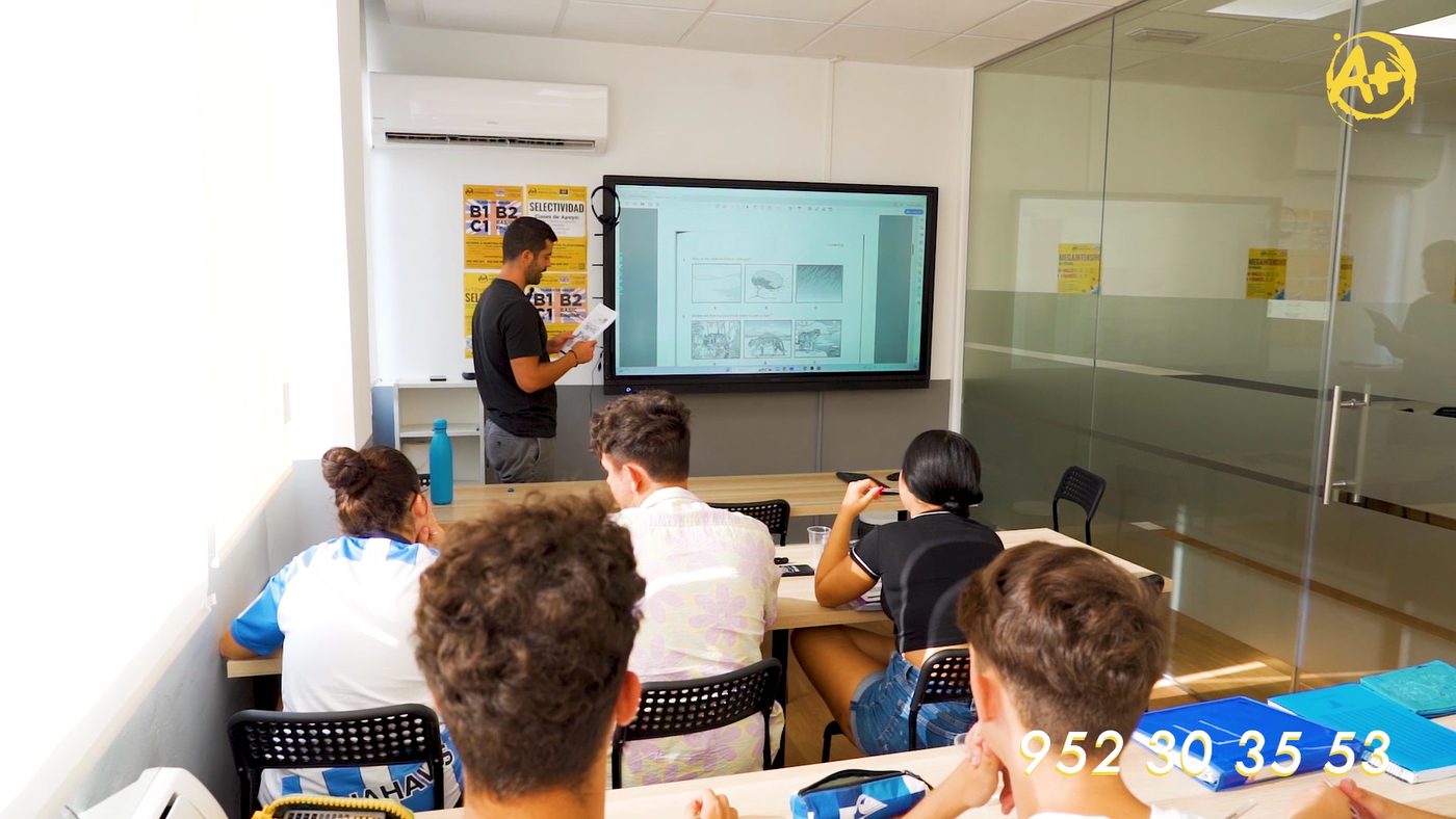 Instalaciones de Academia Avenida Andalucía en Málaga
