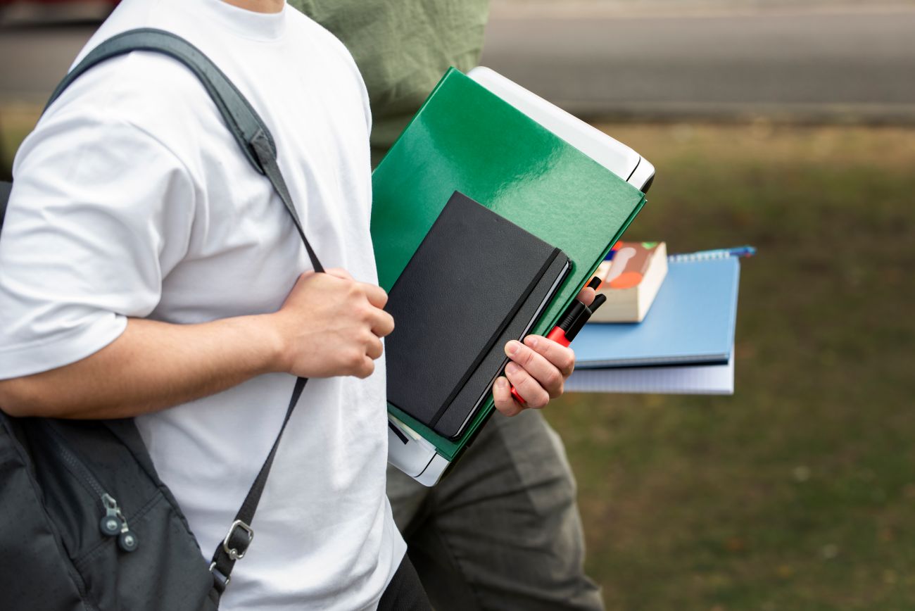 Diferencia entre grado superior y grado universitario: guía para elegir