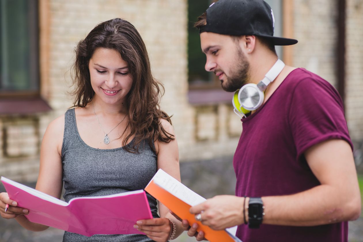 Diferencia entre grado superior y grado universitario: guía para elegir